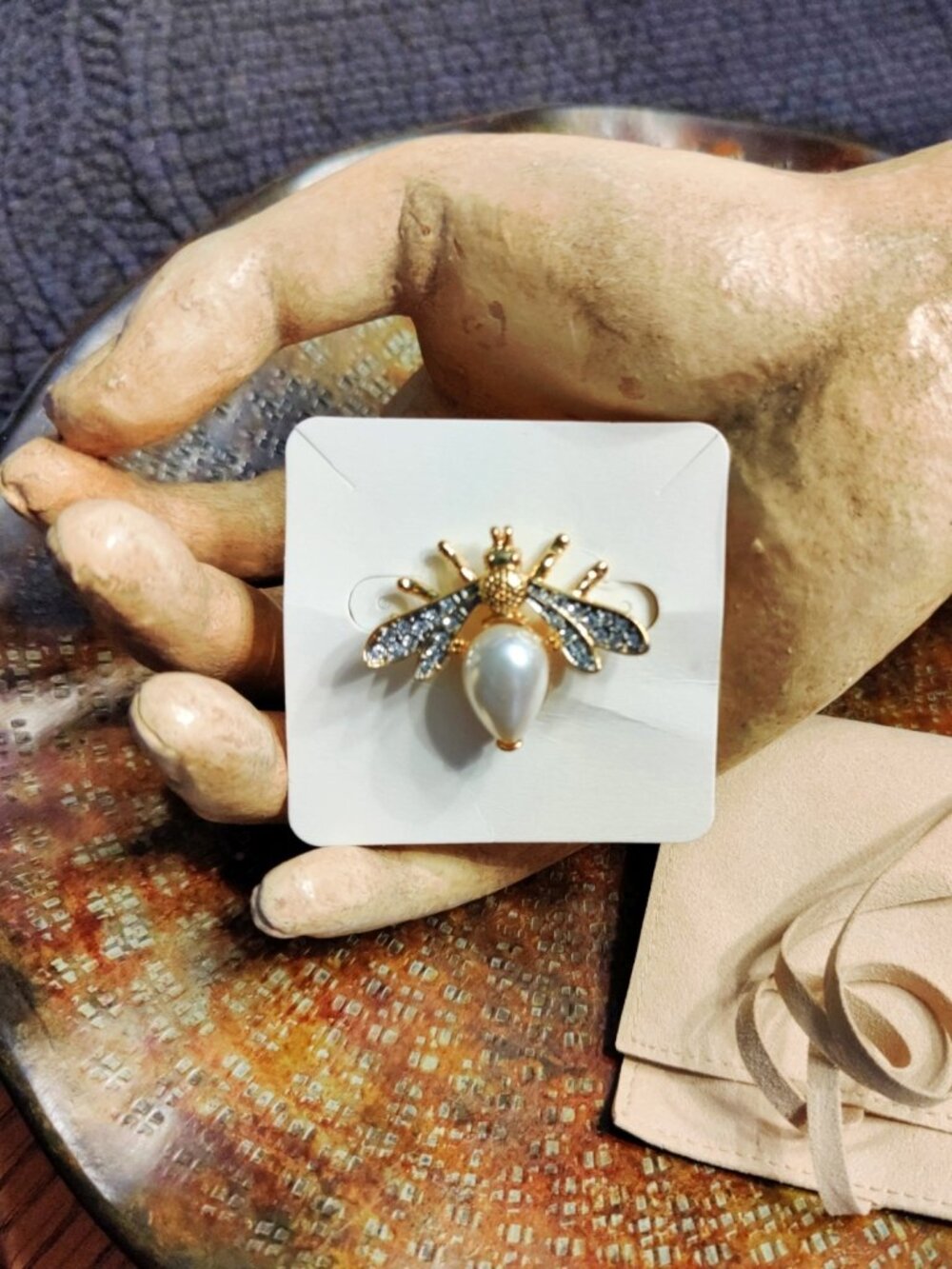 Kenneth Jay Lane Pearl & Crystal Bee Brooch in Gold Tone, NEW